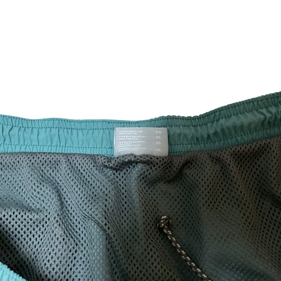 Columbia Men's Size XL Shorts Swim Trunks PFG Zipper Pocket 6 Inch Inseam - Picture 3 of 5